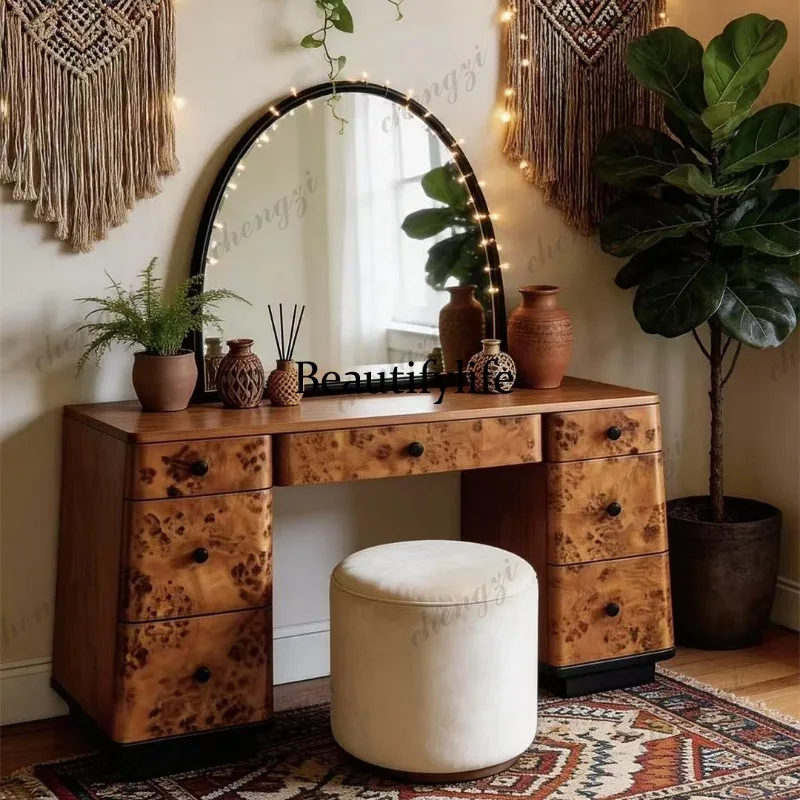 Beauty Makeup Design - Magnifique commode en bois massif de