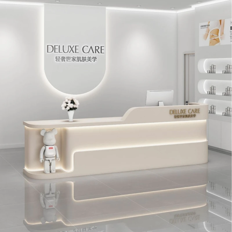 Comptoir de réception moderne  - Beauty Makeup Institute avis et prix
